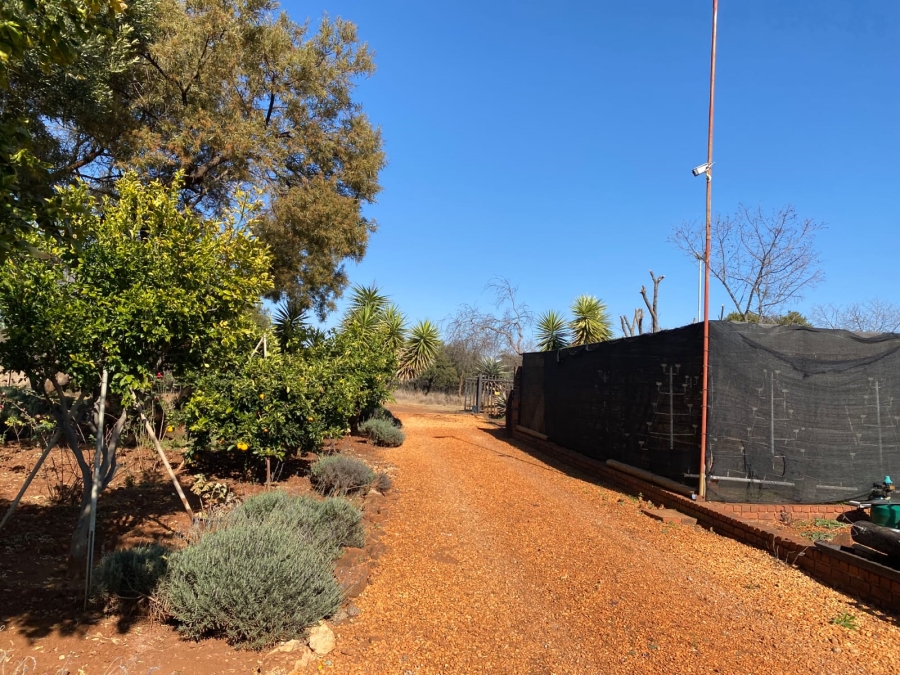 5 Bedroom Property for Sale in Koster North West